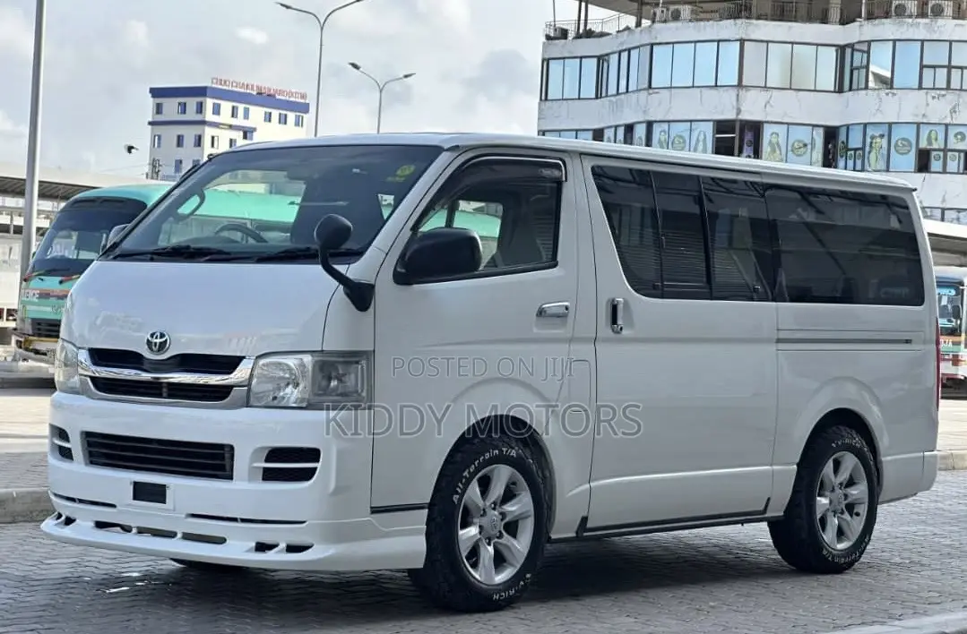 Toyota HiAce 2008 Pearl