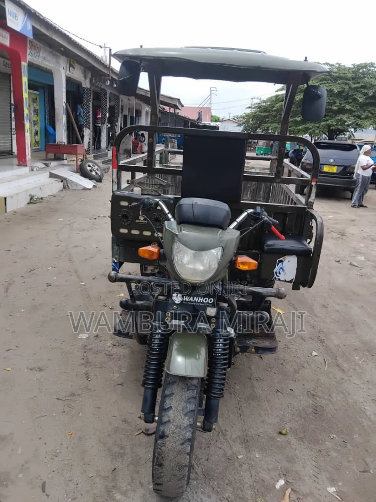 Bajaj Avenger 200 2026 Black