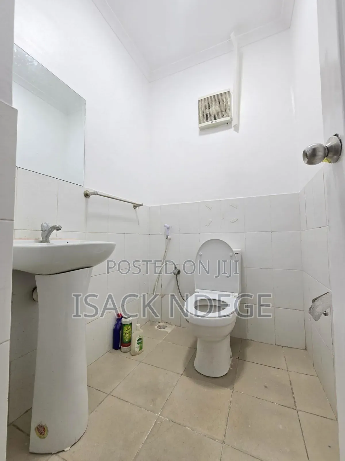 11bdrm House in Masaki for rent