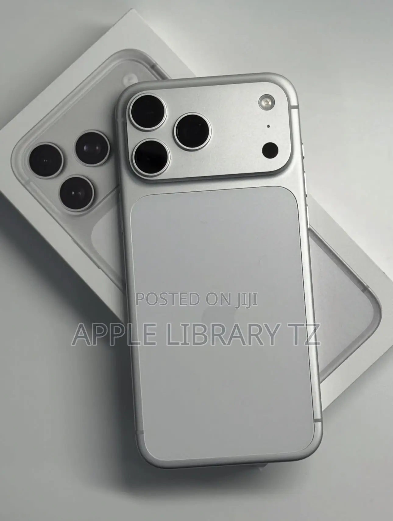 New Apple iPhone 17 Pro Max 256 GB Silver