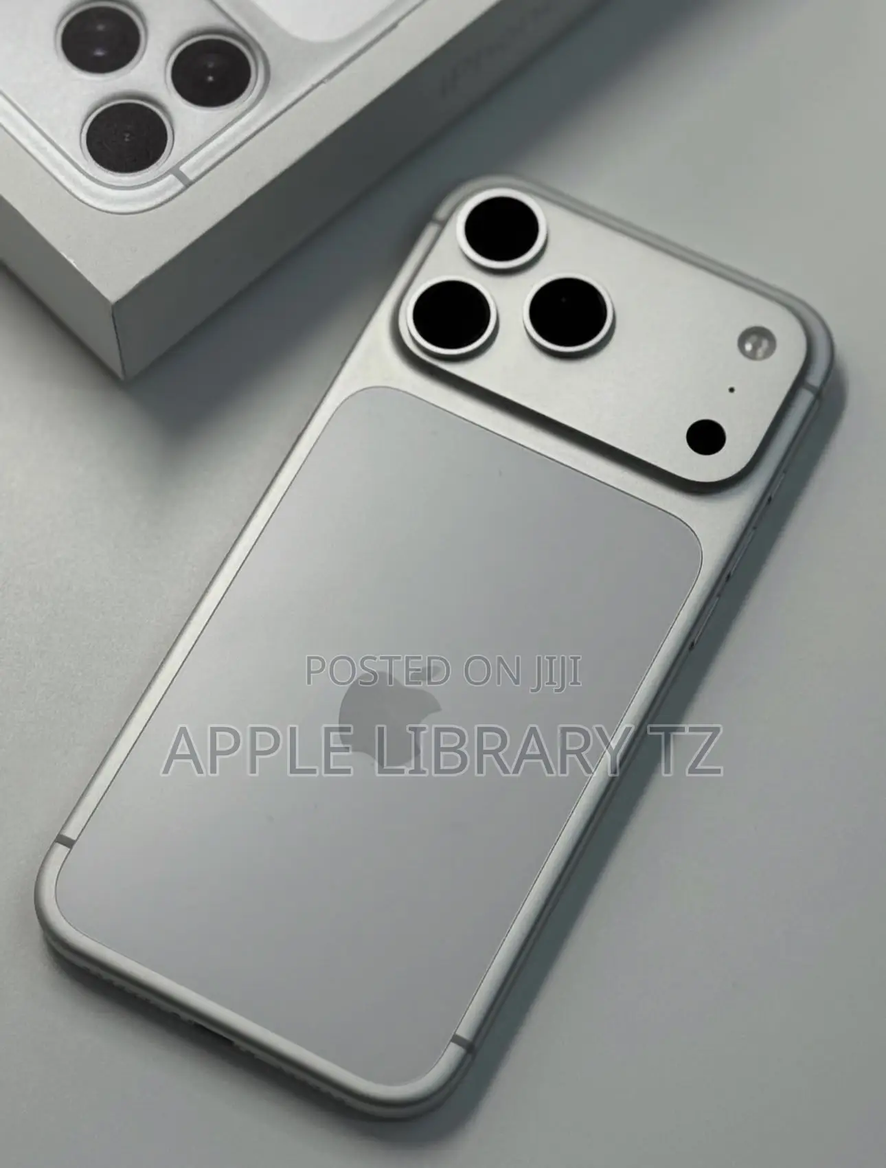 New Apple iPhone 17 Pro Max 256 GB Silver