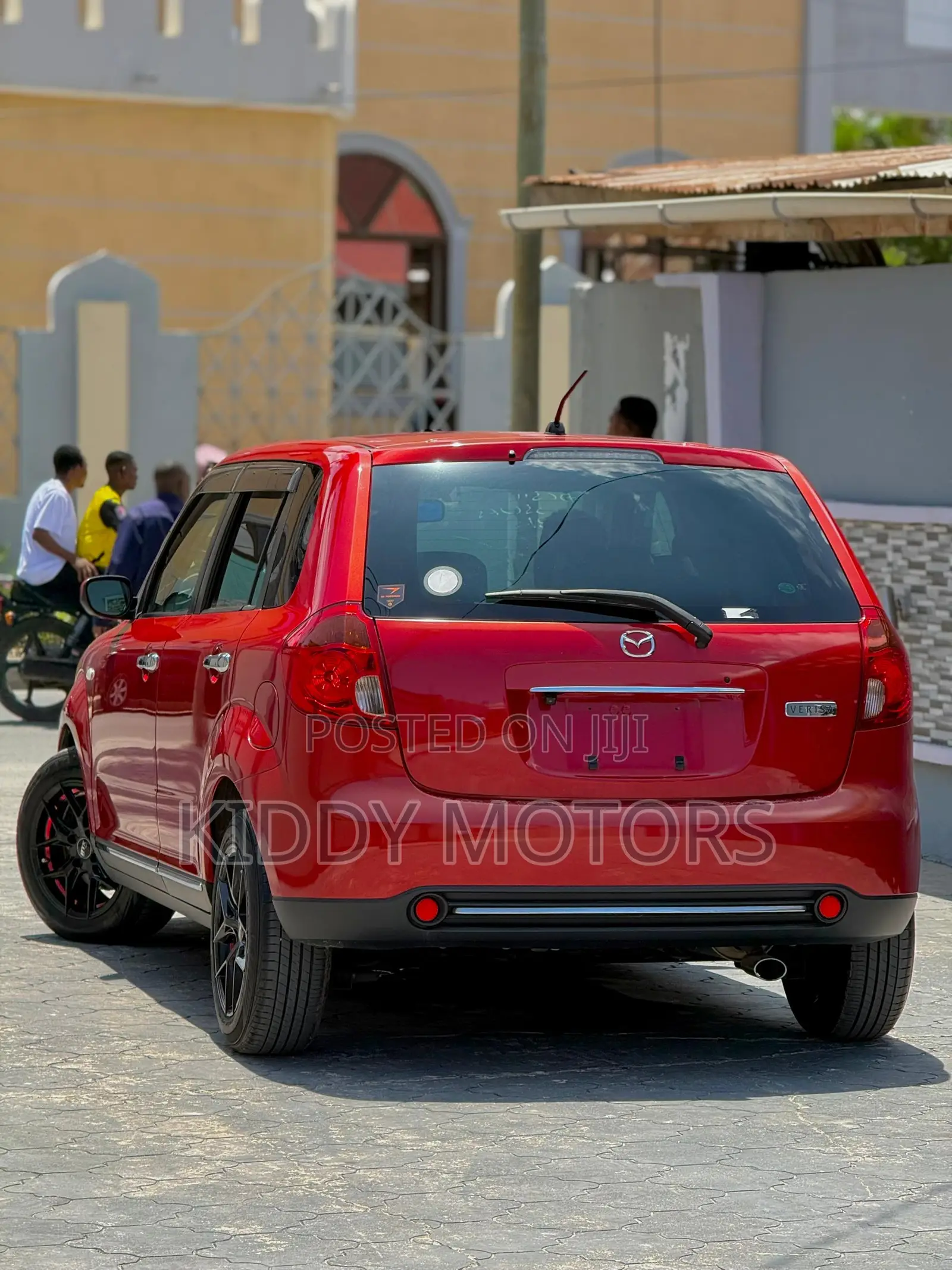 Mazda Verisa 2011 Maroon