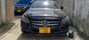 Mercedes-Benz C200 2014 Black