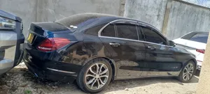 Mercedes-Benz C200 2014 Black