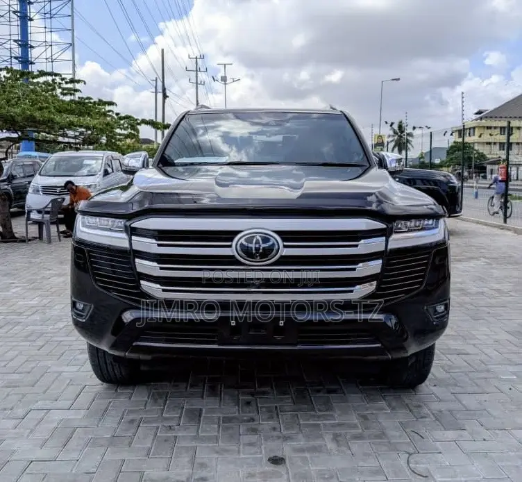 Toyota Land Cruiser 2024 Black