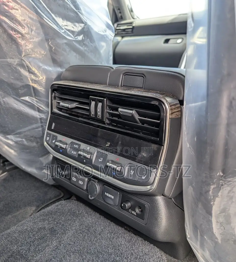 Toyota Land Cruiser 2024 Black