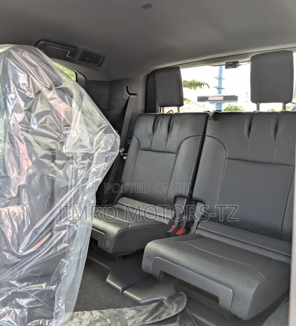 Toyota Land Cruiser 2024 Black