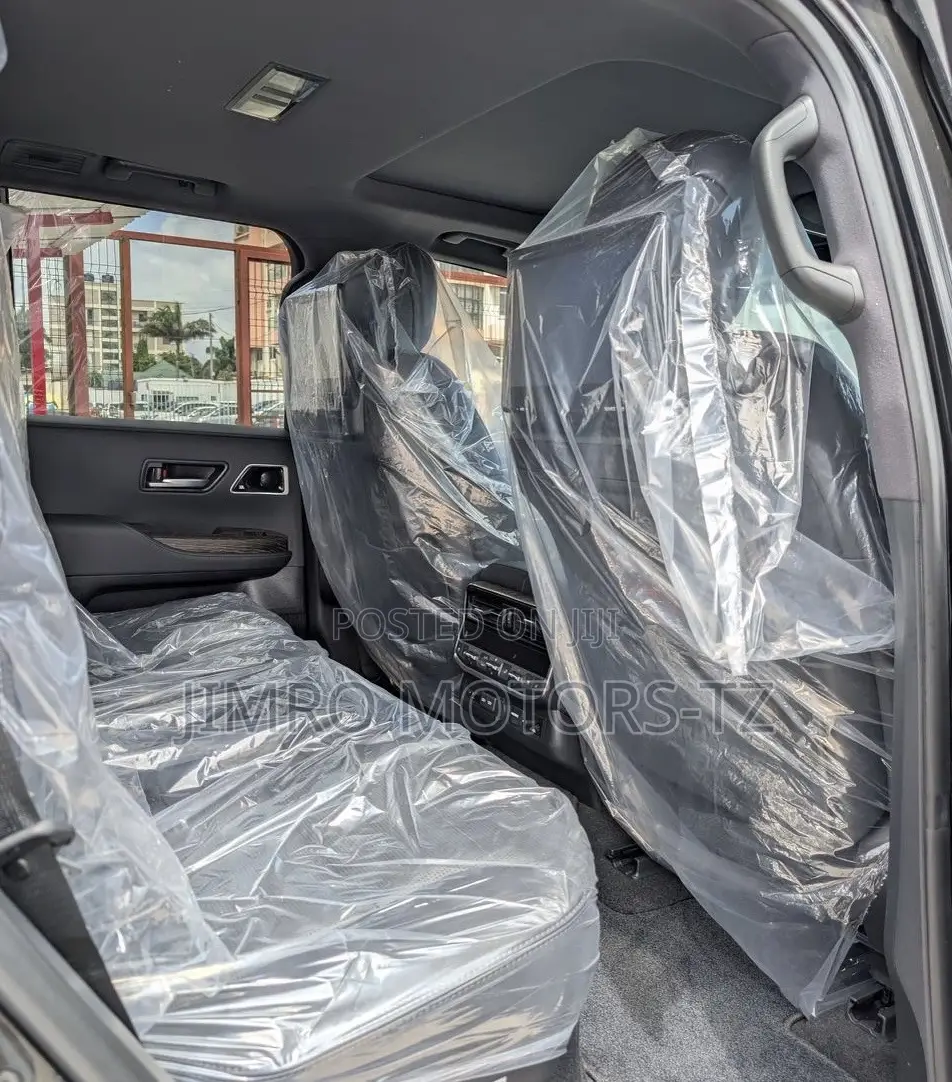 Toyota Land Cruiser 2024 Black
