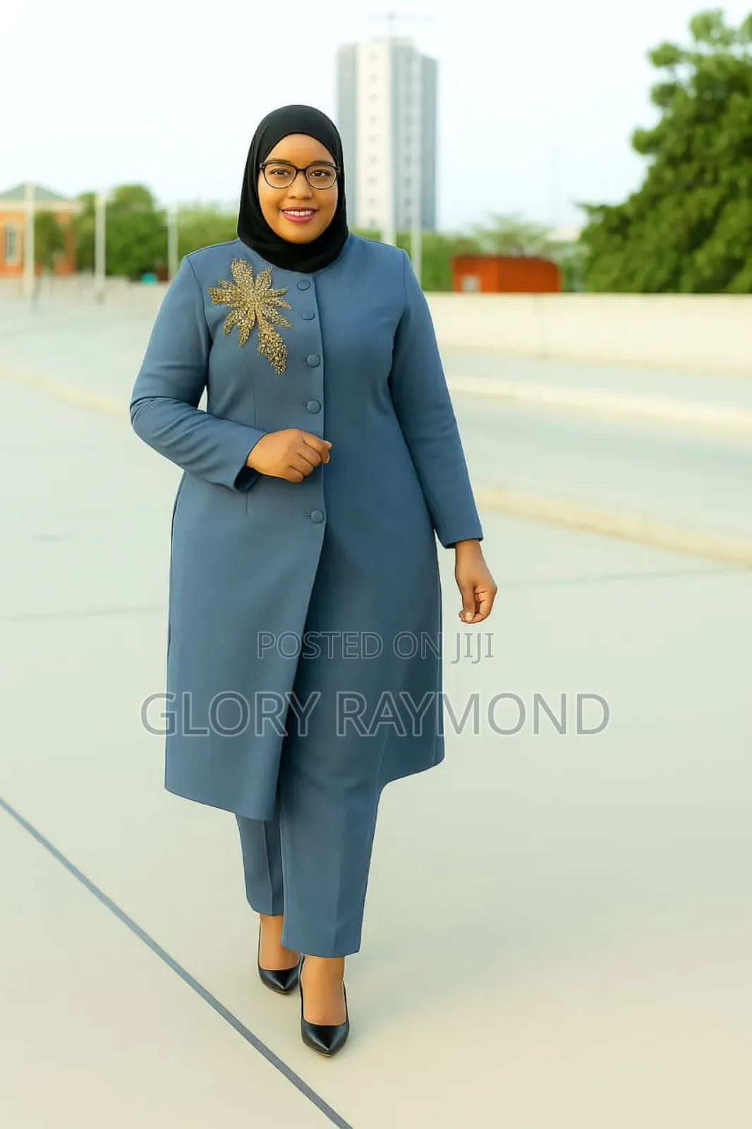 A Quality Officials Suit for Women