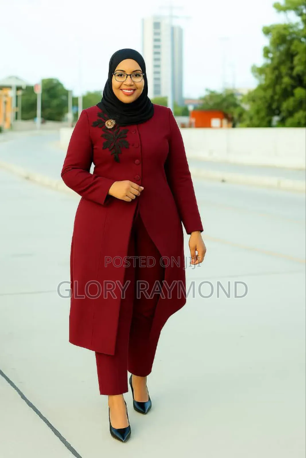 A Quality Officials Suit for Women