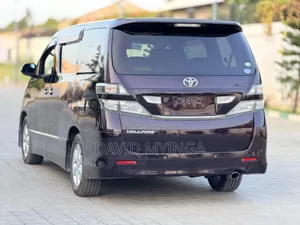 Toyota Vellfire 2010 Burgundy