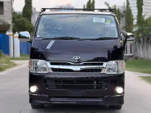 Toyota HiAce 2013 Black