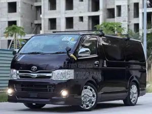 Toyota HiAce 2013 Black