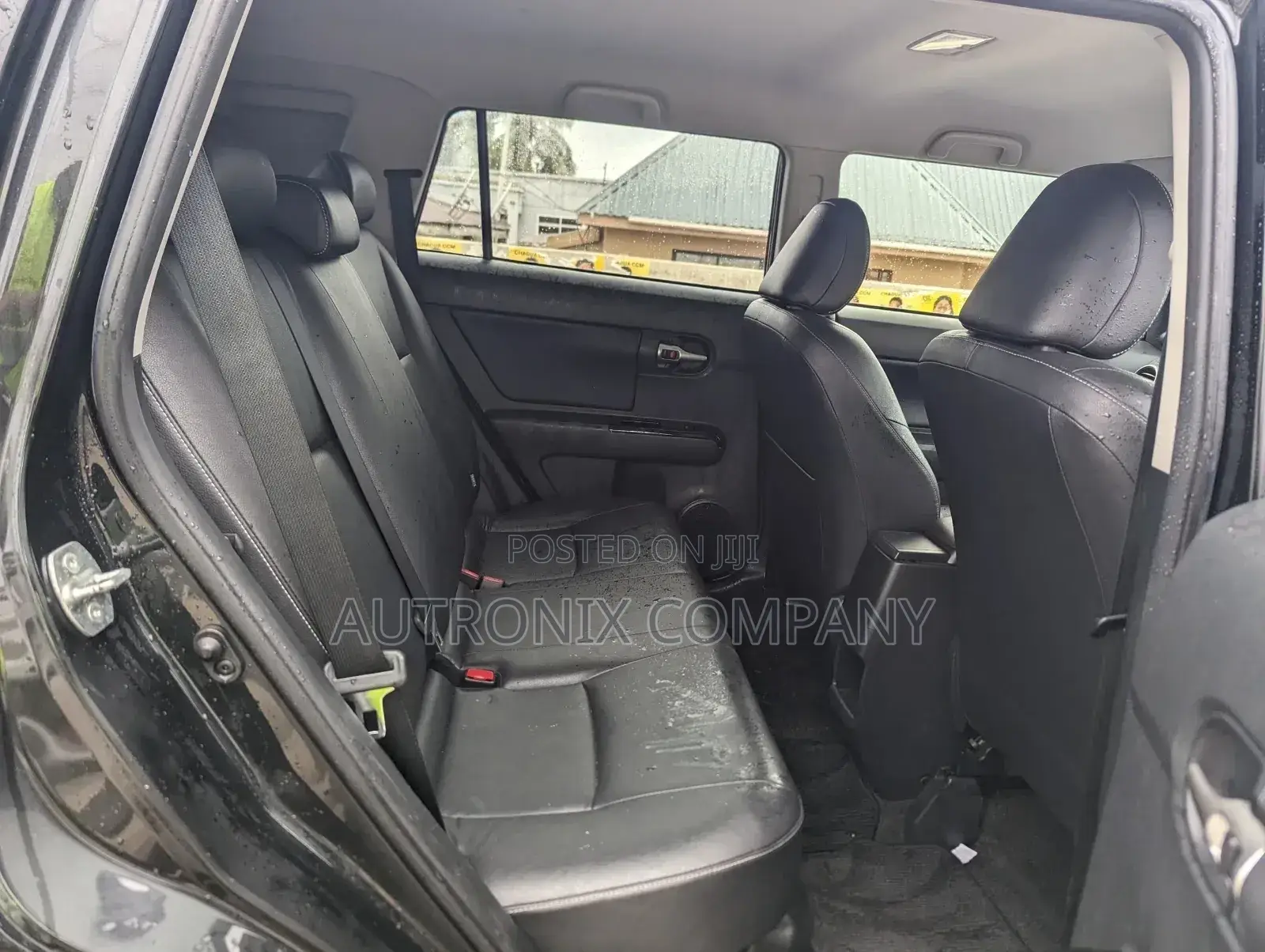 Toyota Corolla Rumion Hatchback 1.8 AWD 2011 Black