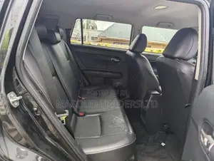 Toyota Corolla Rumion Hatchback 1.8 AWD 2011 Black