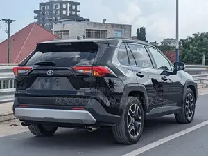 Toyota RAV4 Adventure 2022 Black