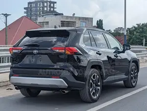 Toyota RAV4 Adventure 2022 Black