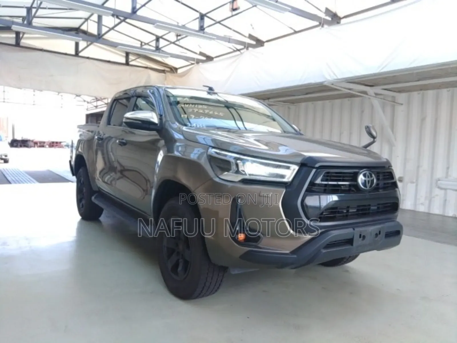 Toyota Hilux 2022 Gray