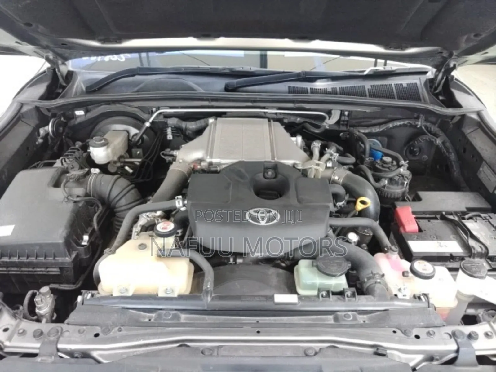Toyota Hilux 2022 Gray
