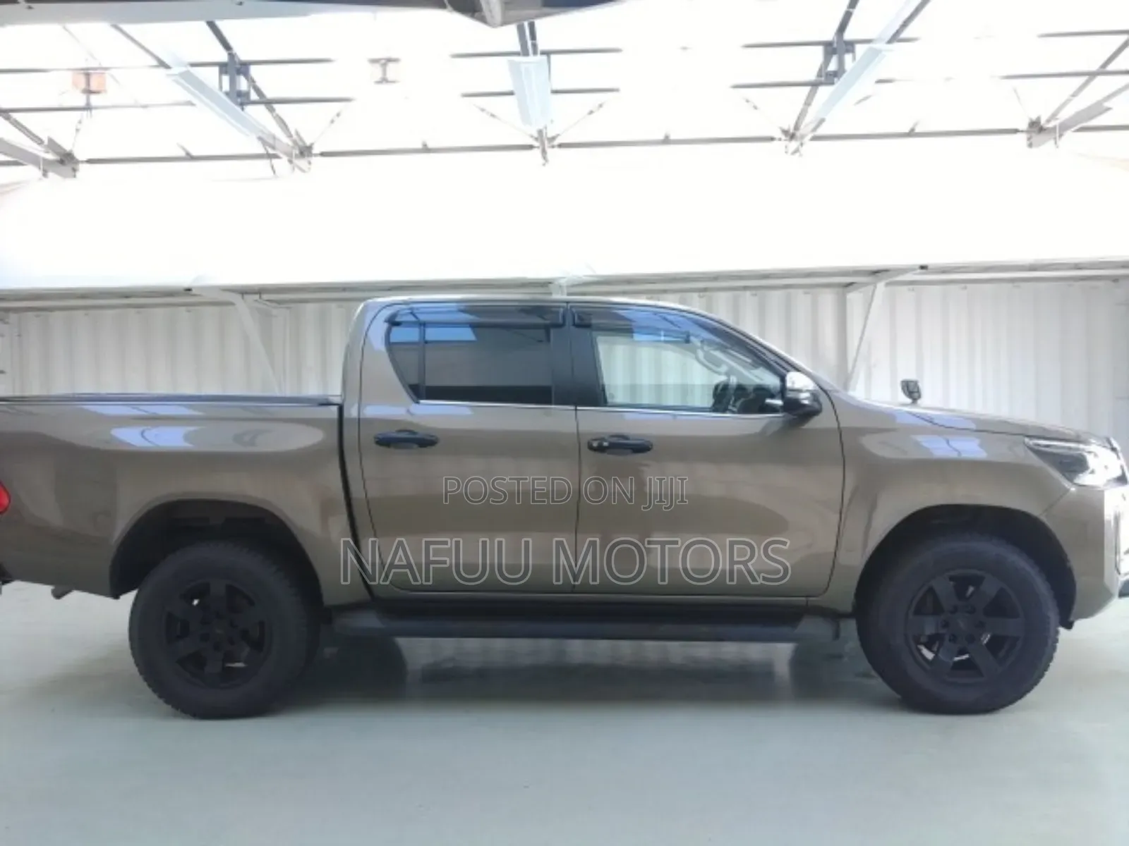 Toyota Hilux 2022 Gray
