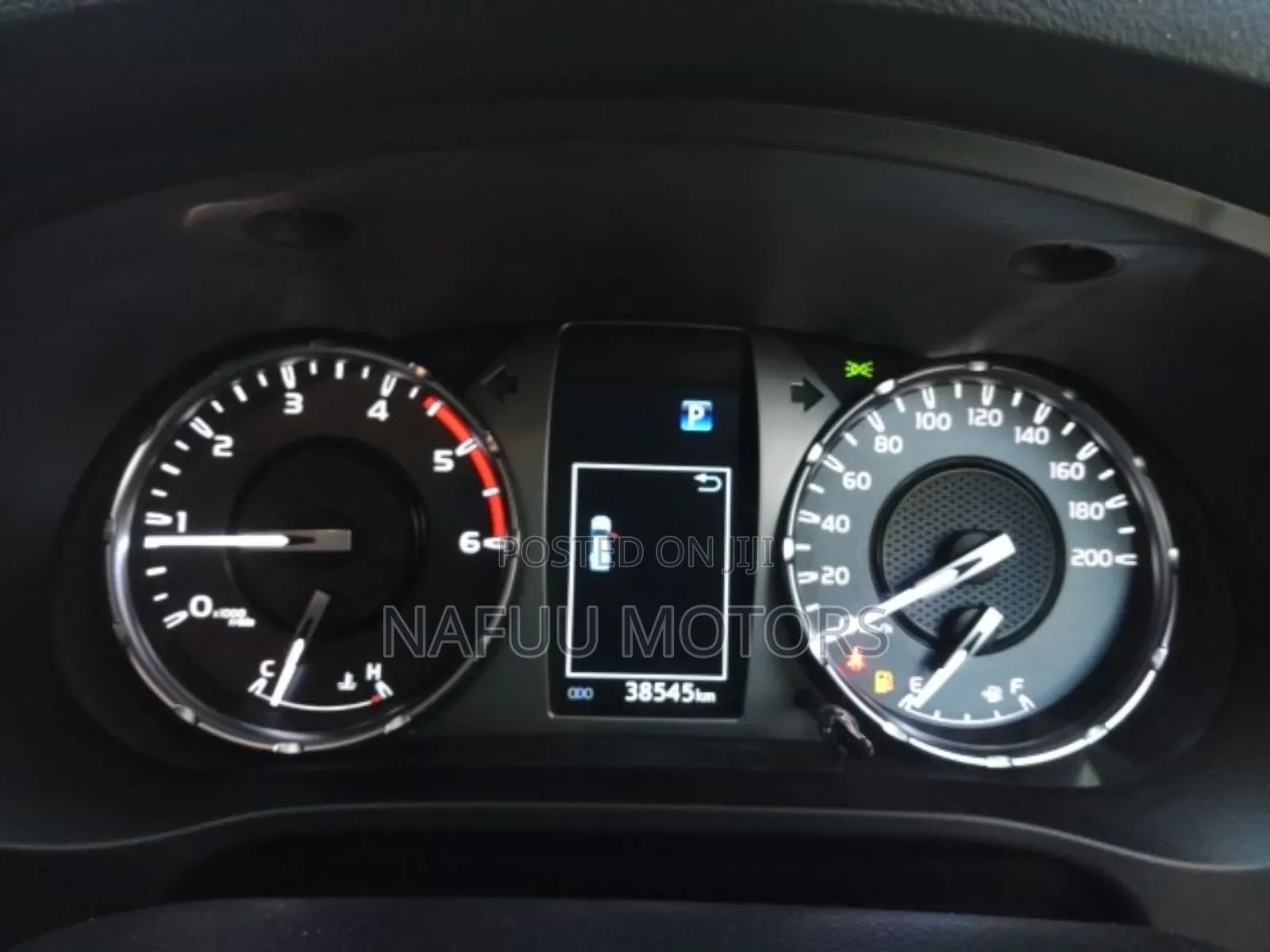 Toyota Hilux 2022 Gray
