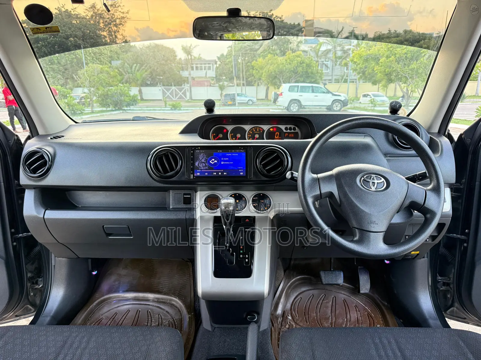 Toyota Corolla Rumion 2009 Black