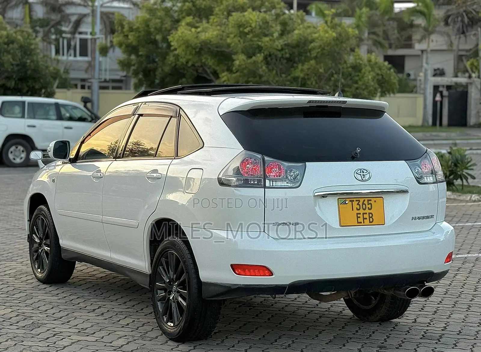Toyota Harrier 2006 White