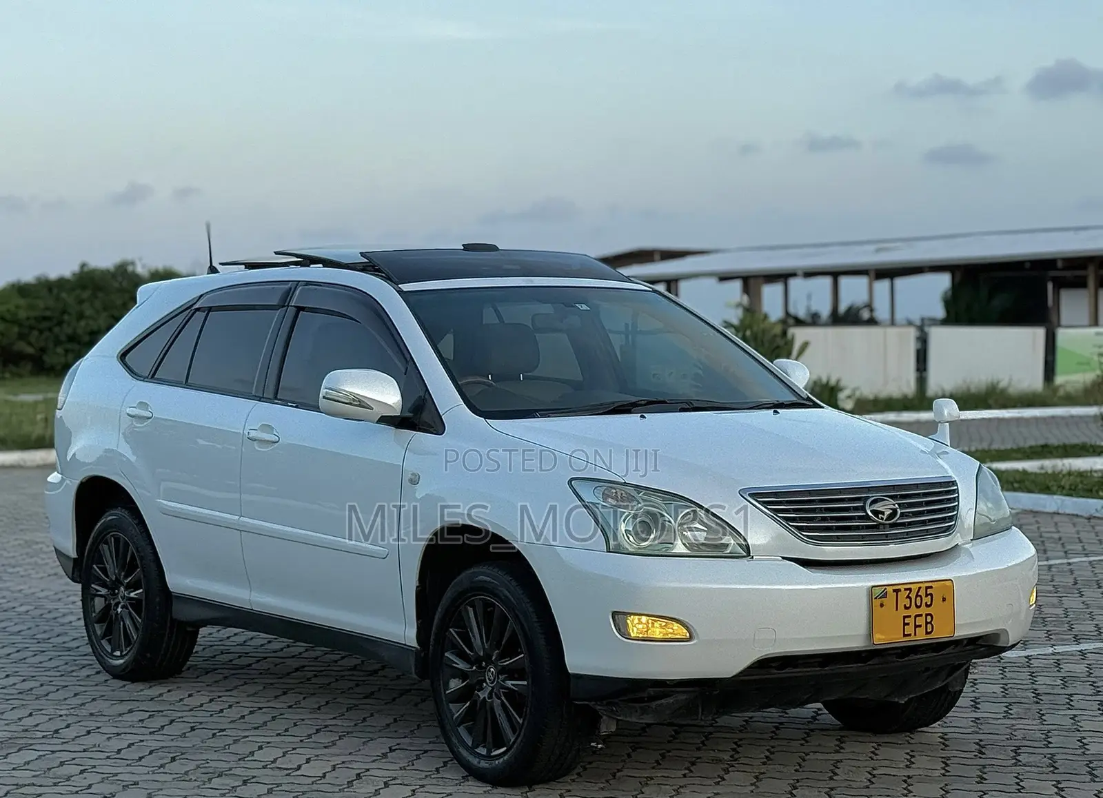 Toyota Harrier 2006 White