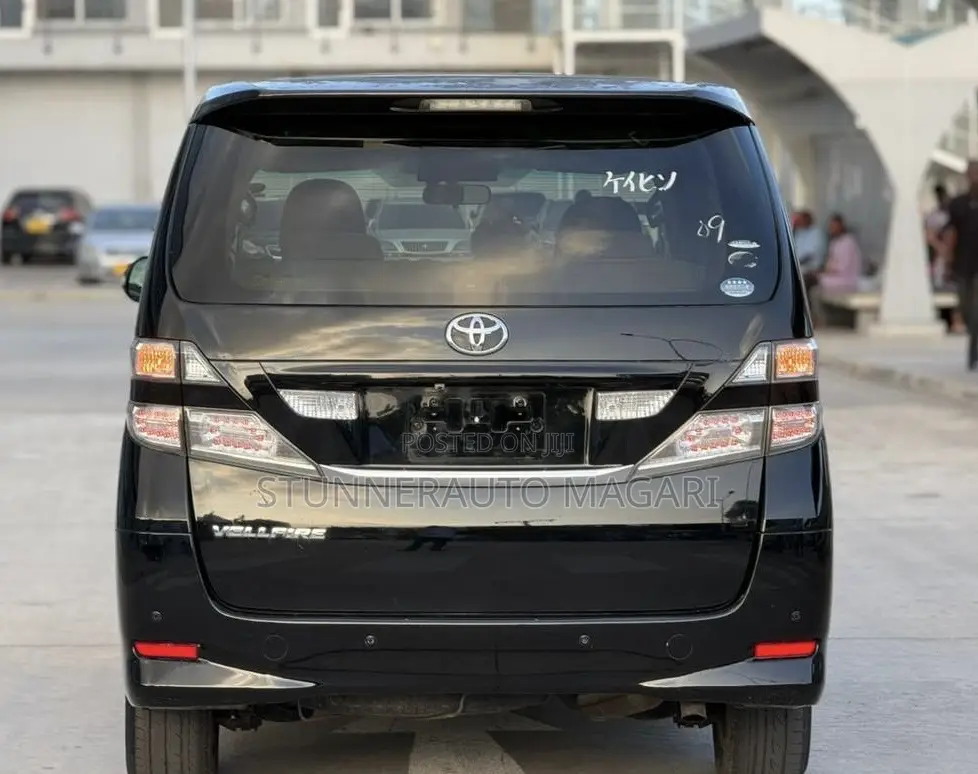 Toyota Vellfire 2011 Black