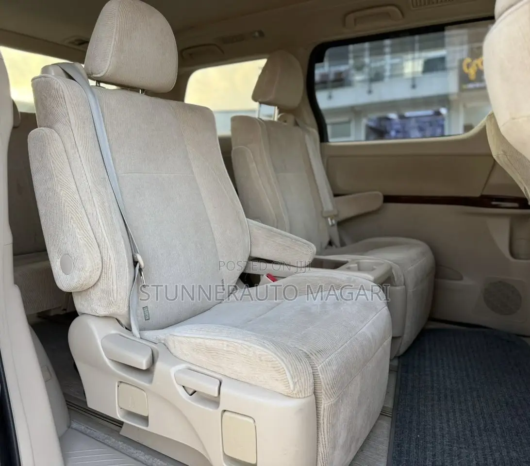 Toyota Vellfire 2011 Black