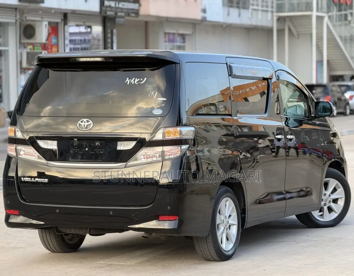 Toyota Vellfire 2011 Black