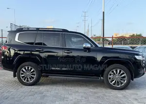 New Toyota Land Cruiser 2024 Black