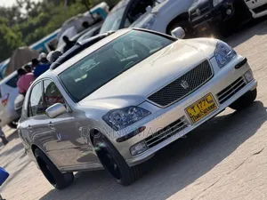 Toyota Crown 2006 Silver