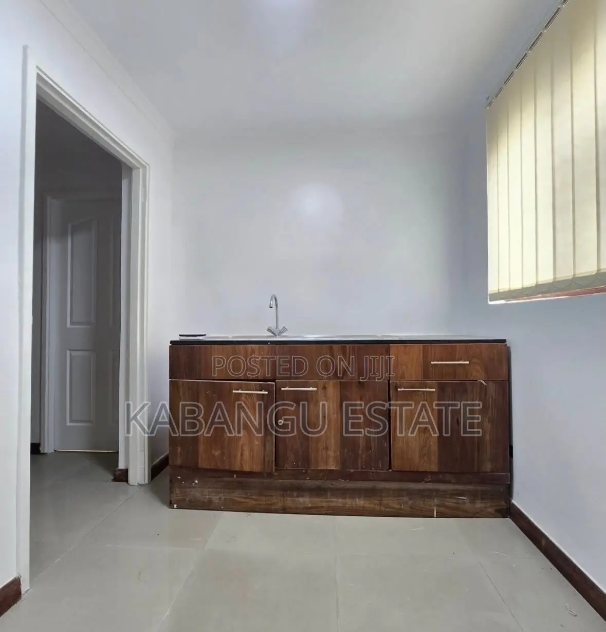 11bdrm House in Masaki for rent