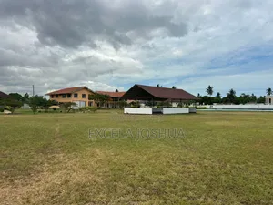 Shule Inauzwa Bahari Beach Dar-Es-Salaam
