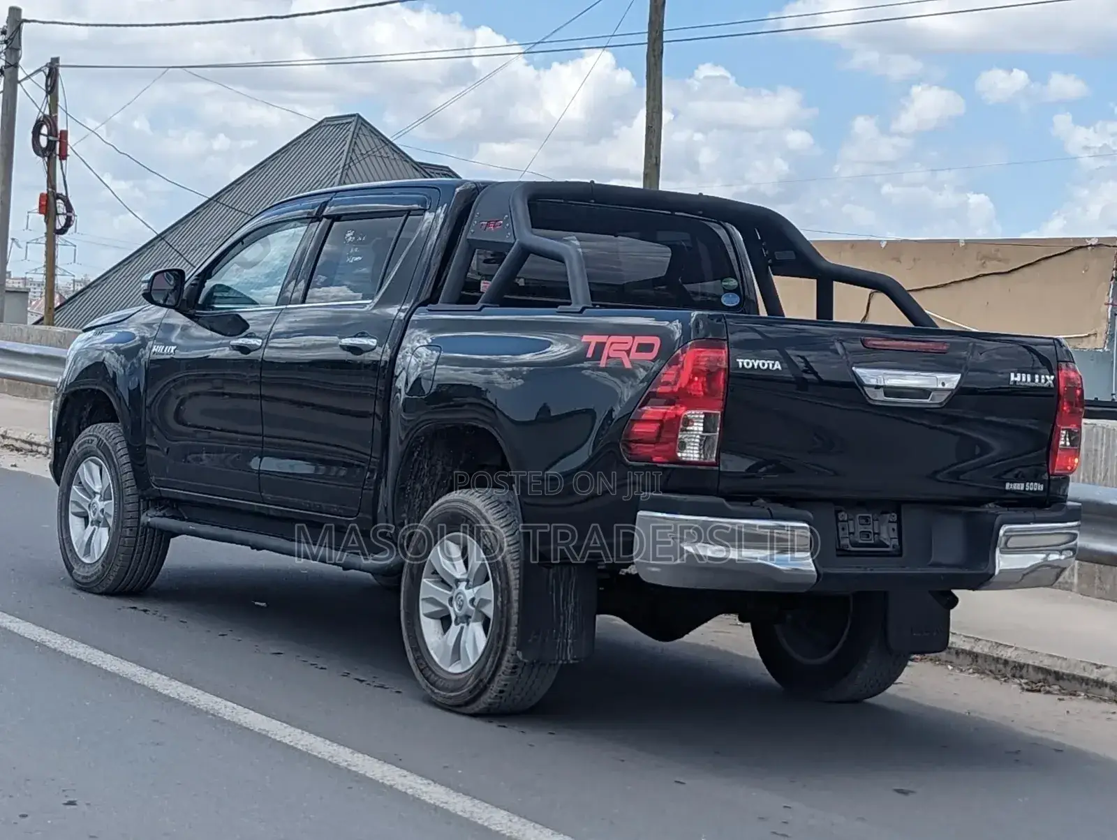 Toyota Hilux SR 4x4 2019 Black