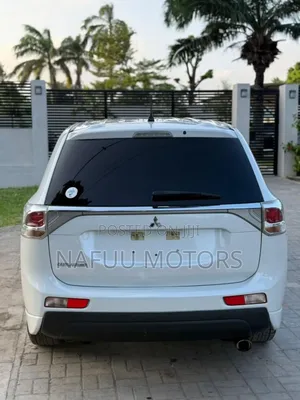Mitsubishi Outlander 2013 White
