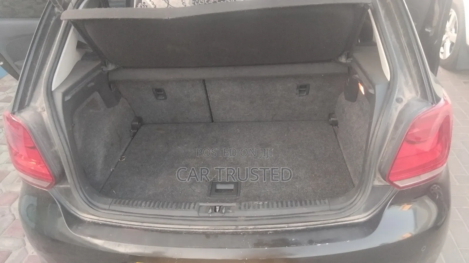 Volkswagen Polo 2013 Black