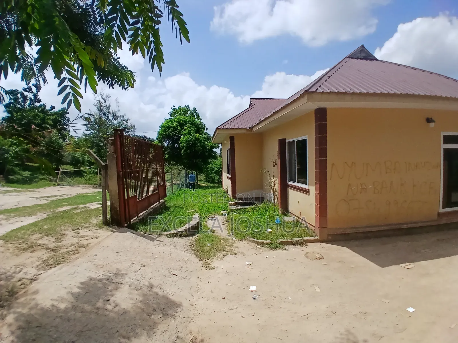2bdrm Apartment in Excela Joshua, Mbezi for sale