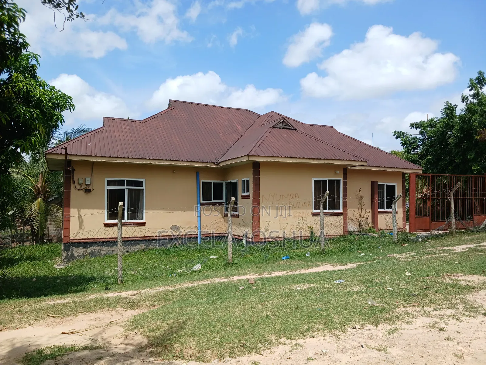 2bdrm Apartment in Excela Joshua, Mbezi for sale