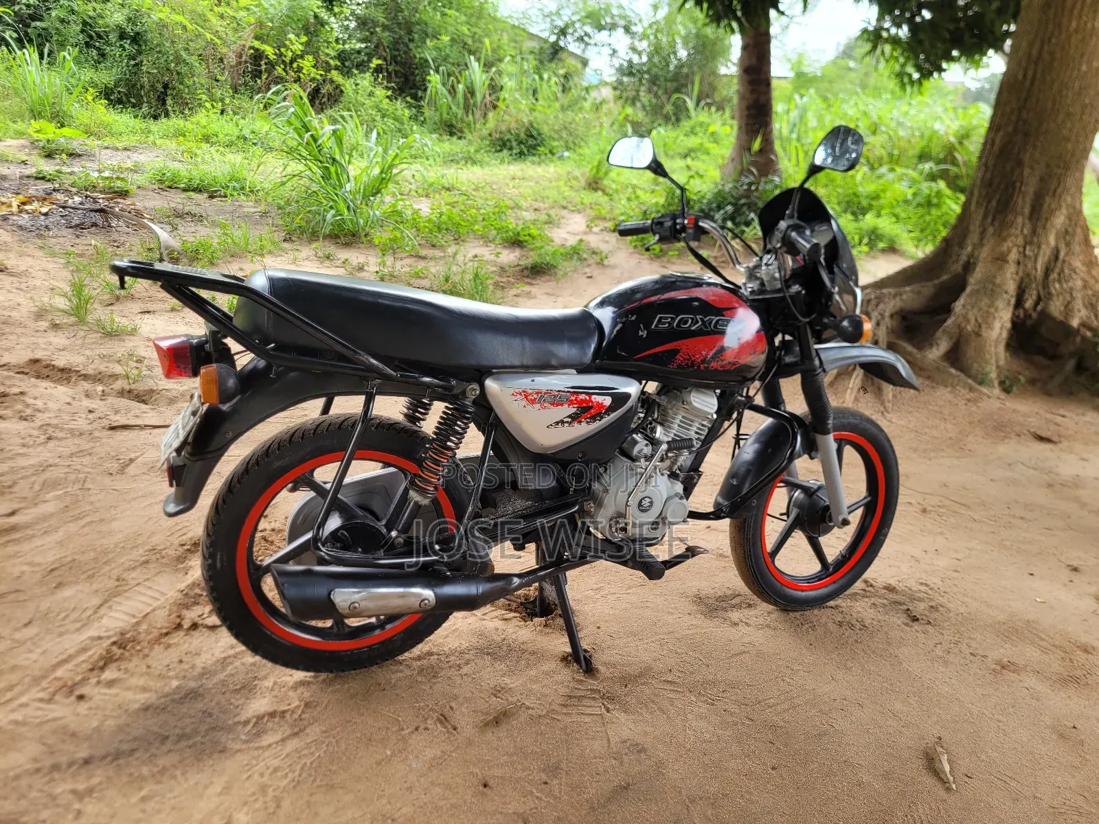 Bajaj Boxer X125 2025 Black