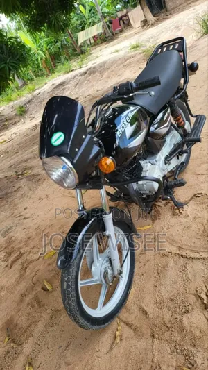 Bajaj Boxer 125 2025 Black