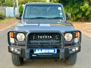 New Toyota Land Cruiser 2025 Gray