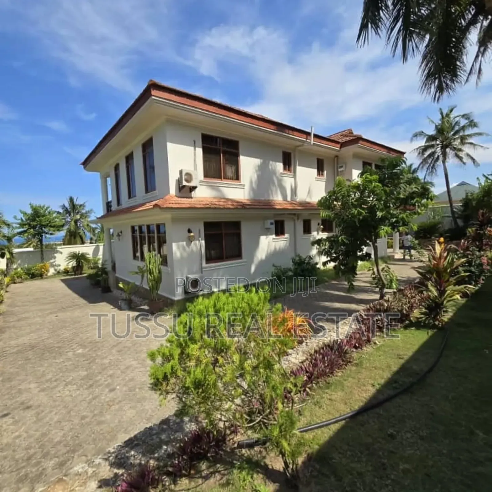 5bdrm House in Mboma Rd,Salasala, Kinondoni for sale