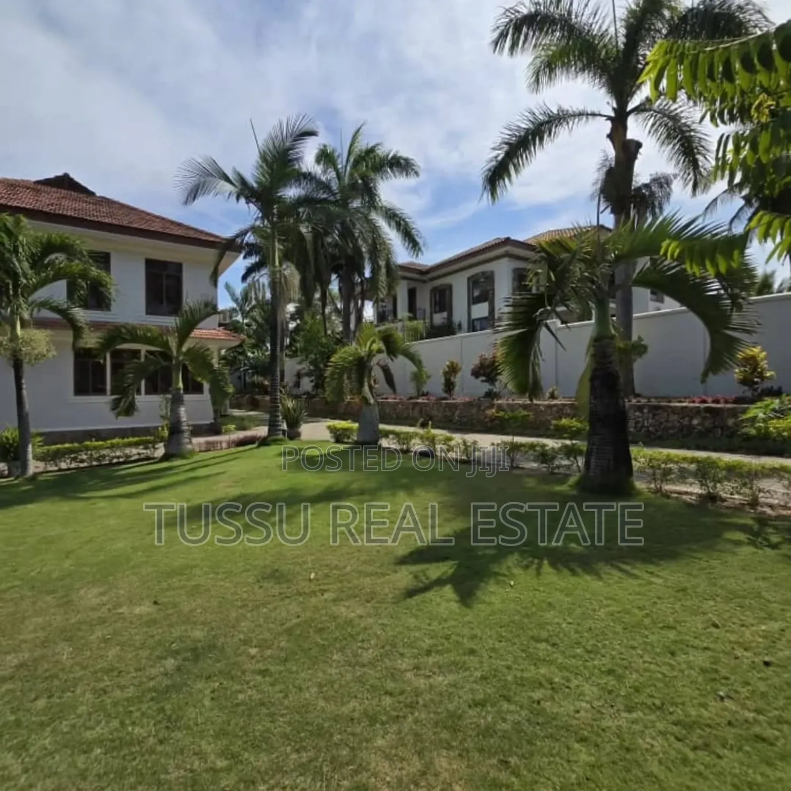 5bdrm House in Mboma Rd,Salasala, Kinondoni for sale