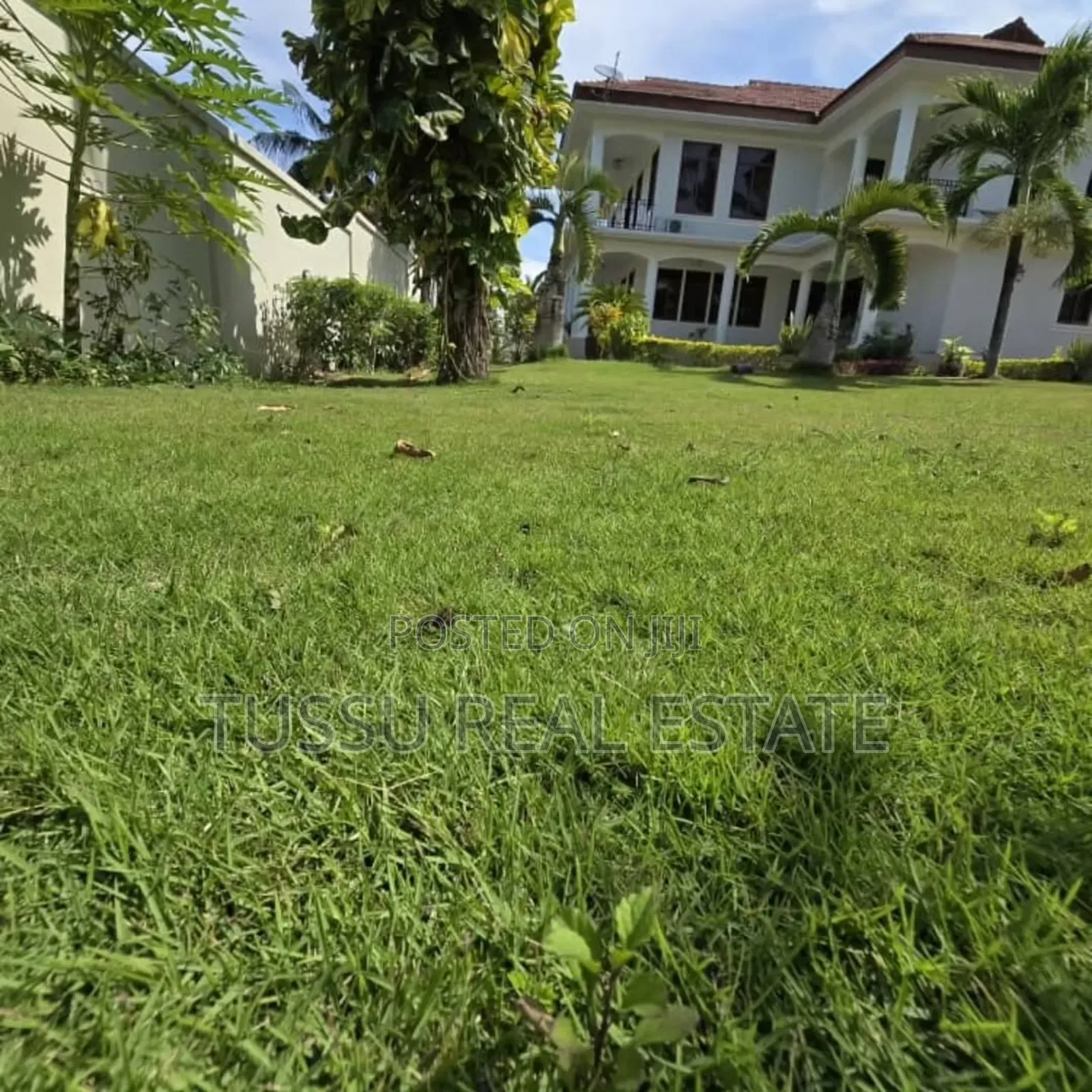 5bdrm House in Mboma Rd,Salasala, Kinondoni for sale