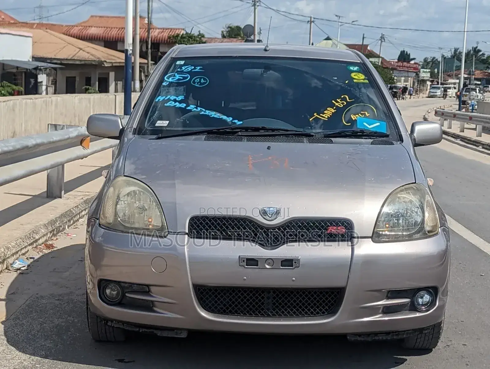 Toyota Vitz 1.3 AWD 5dr 2001 Gray