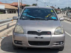 Toyota Vitz 1.3 AWD 5dr 2001 Gray