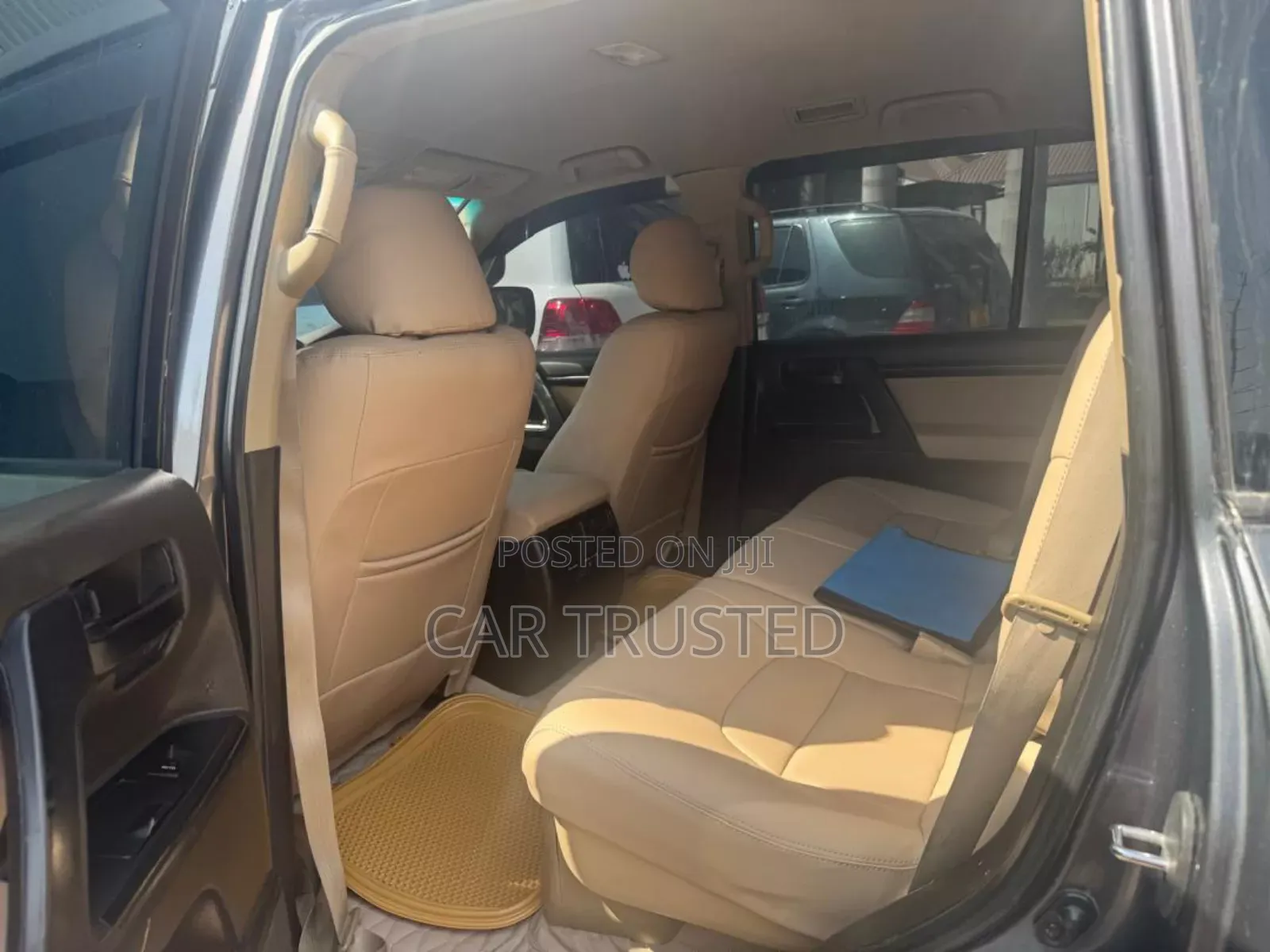 Toyota Land Cruiser 4.5 V8 VXR 2011 Gray