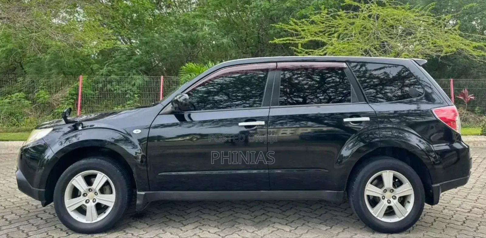 Subaru Forester 2011 Black